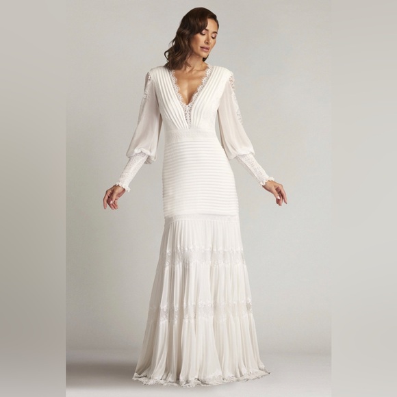 TADASHI SHOJI - NYSSA BISHOP SLEEVE GOWN - Picture 5 of 6